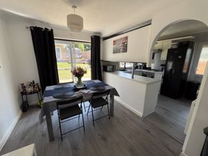 Through Lounge Diner- click for photo gallery
